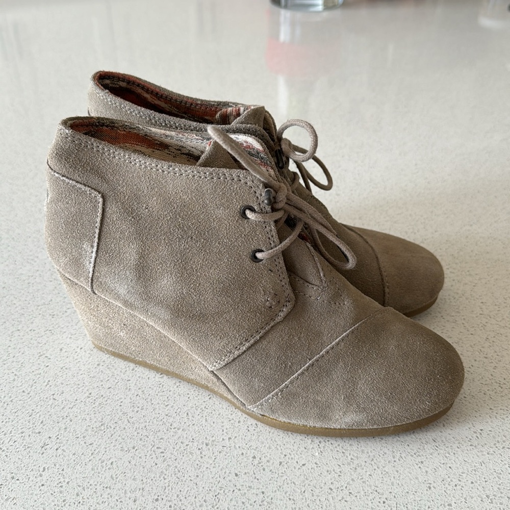 TOMS Womens Desert Wedge Booties Taupe Size 8